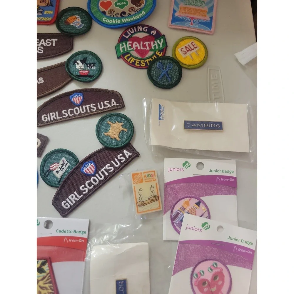Mixed lot Vtg to New Girls Scout Patches badges accessories